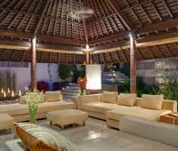 Villa Mata Air, Salon la nuit